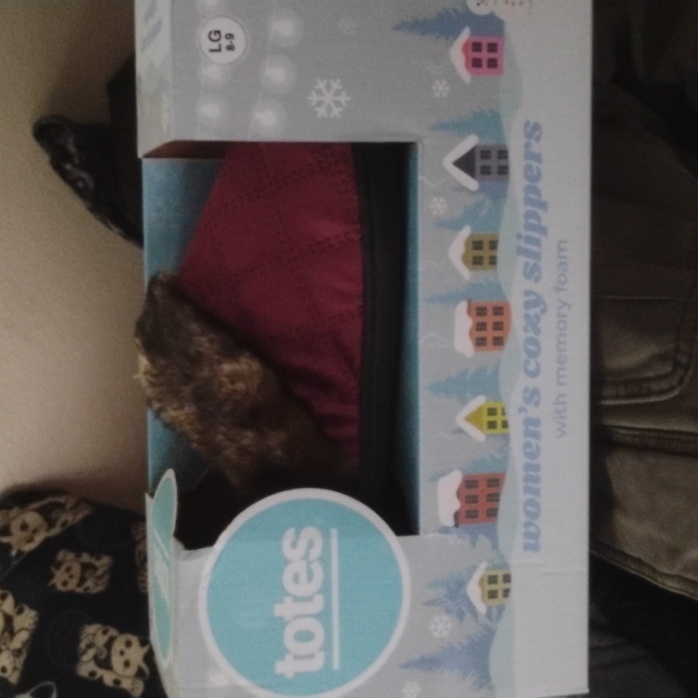 Women's cozy slippers